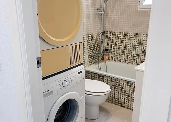 Ideal Modern Pool Clr